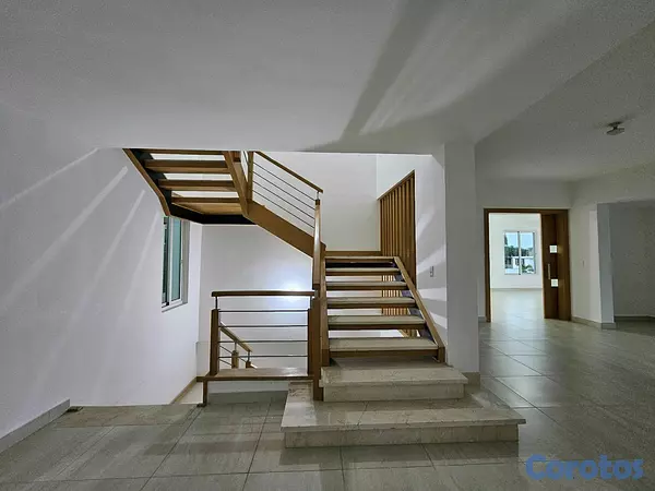 casas - Venta de Casa con piscina en Arroyo Manzano  4