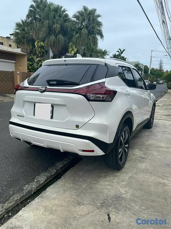 jeepetas y camionetas - Nissan Kicks 2023 7