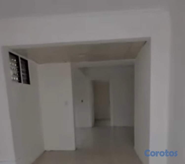 oficinas y locales comerciales - se alquila local  1