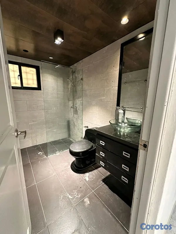 apartamentos - Amplio y ventilado | 104 m2 | 1er piso | próximo a la av. Caonabo con 27  8