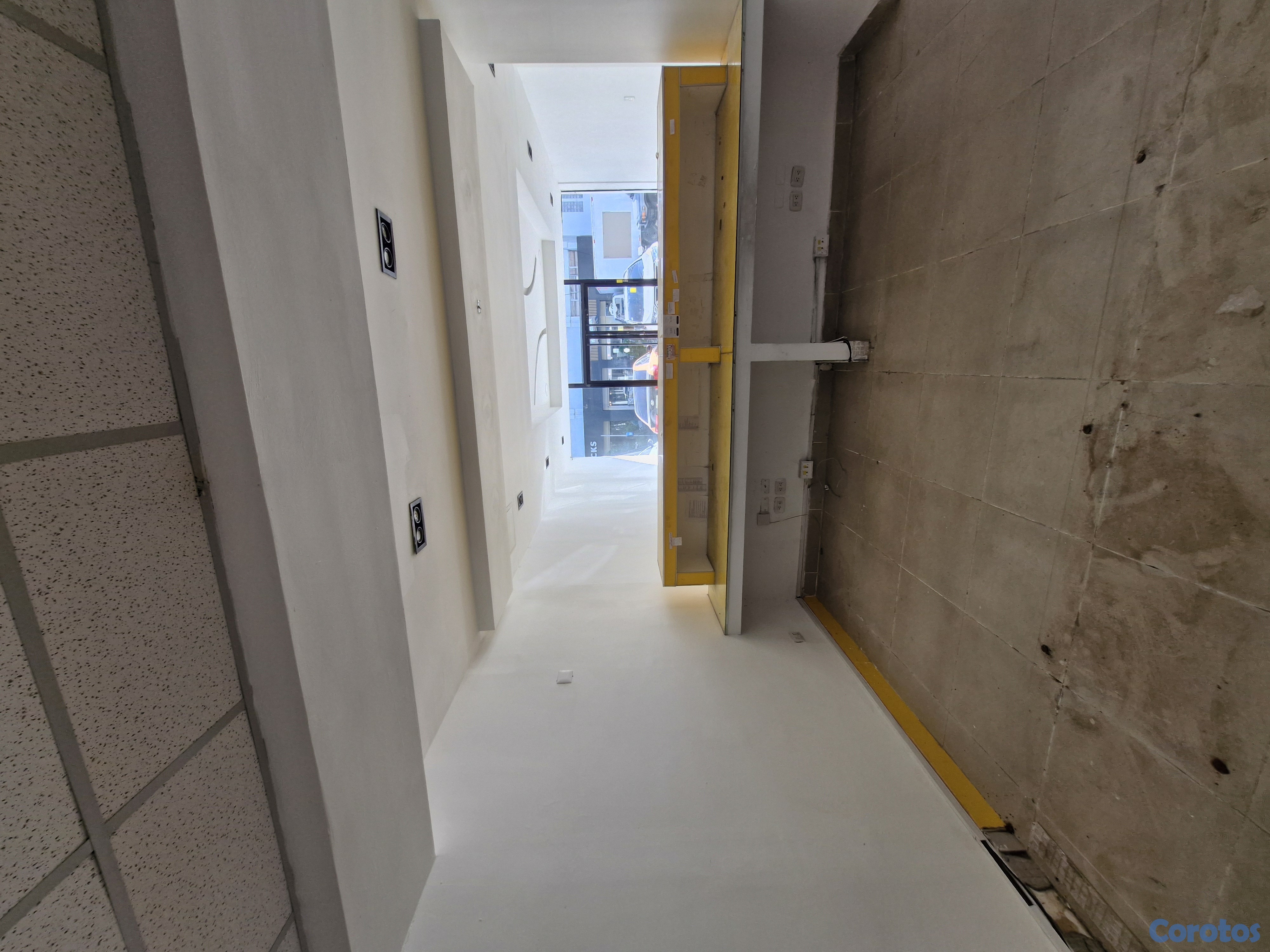 oficinas y locales comerciales - Local comercial en 1er nivel en Naco 4