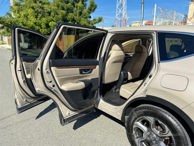 jeepetas y camionetas - Se vende Honda CRV 2019  6