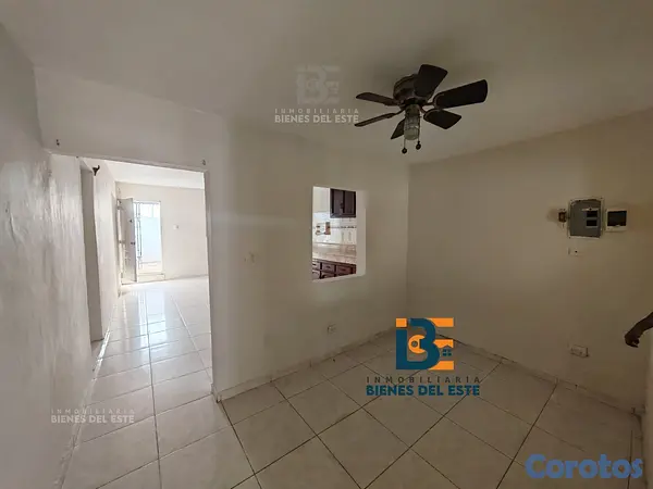 casas - Se Vende Casa de Tres Habitaciones en el Juan Pabl 2