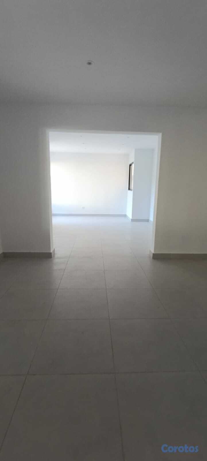 oficinas y locales comerciales - La Julia A Estrenar Impecable local en 2do nivel 5