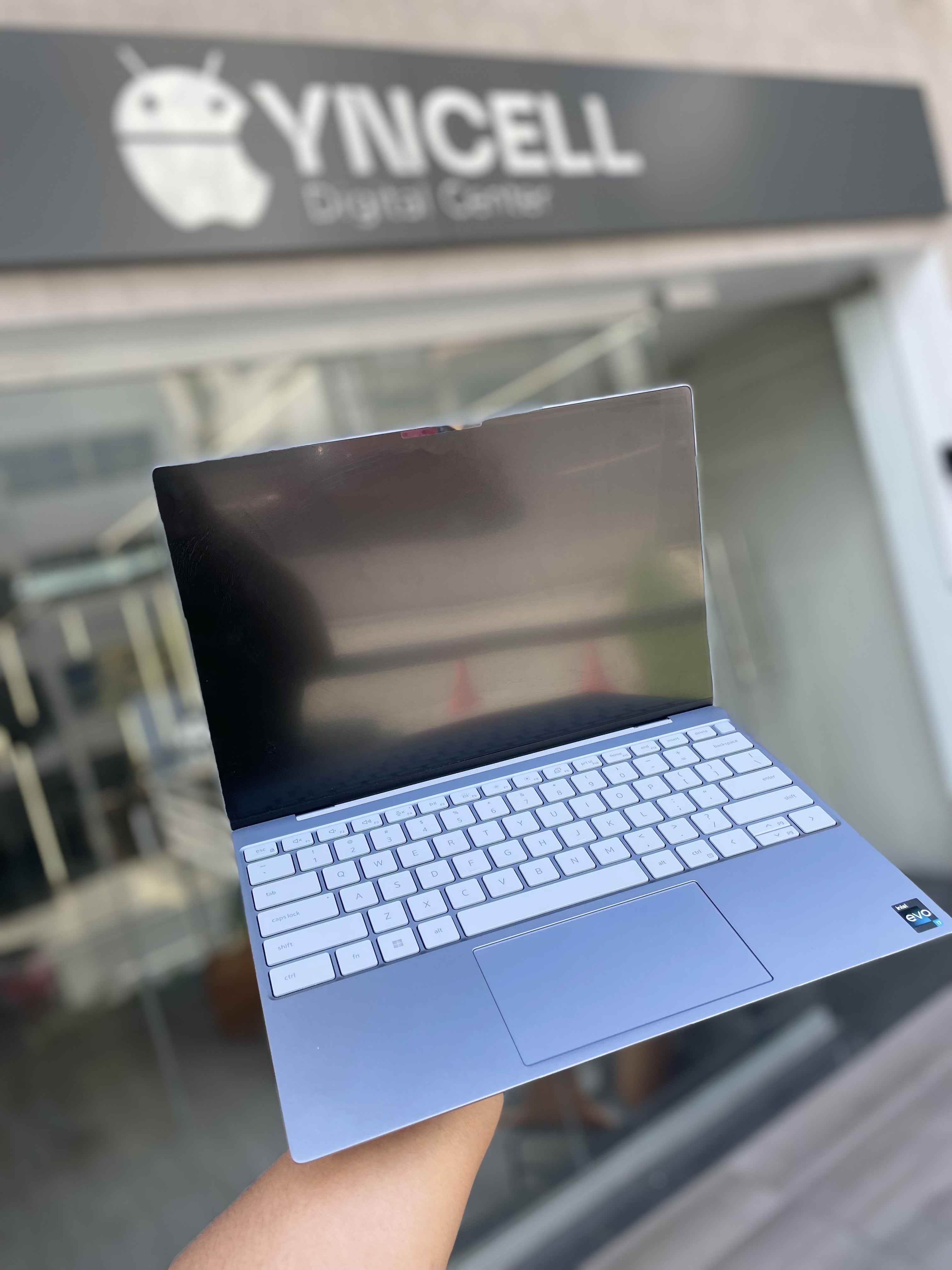 computadoras y laptops - Laptop DELL XPS 9315 i7 12th 16Gb de ram 512Gb SSD  3