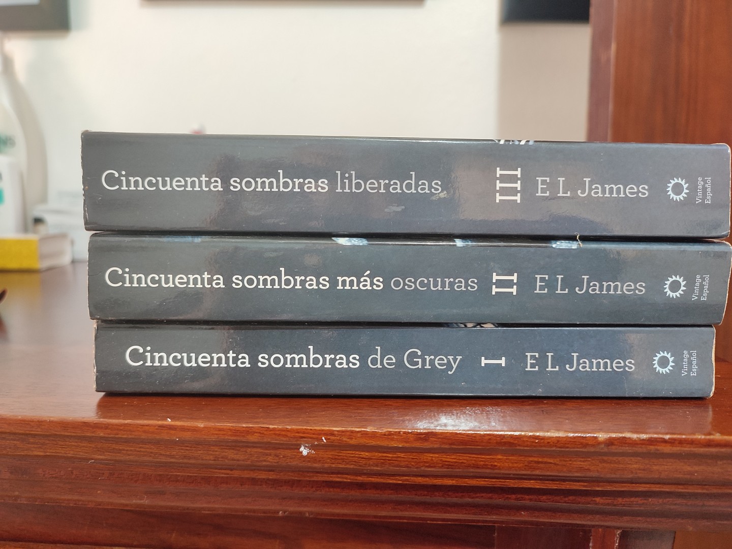 libros y revistas - Cincuentas Sombras: de Grey más oscuras y liberadas 1