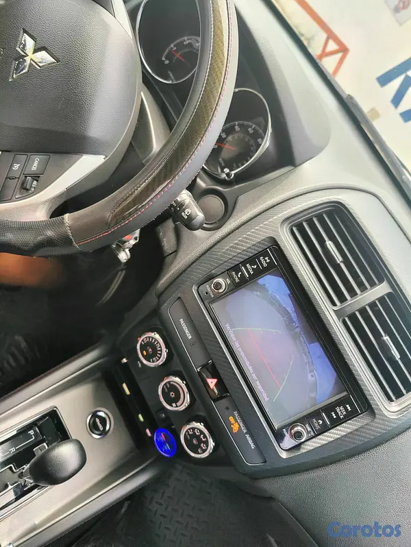 jeepetas y camionetas - Mitsubishi Outlander 8