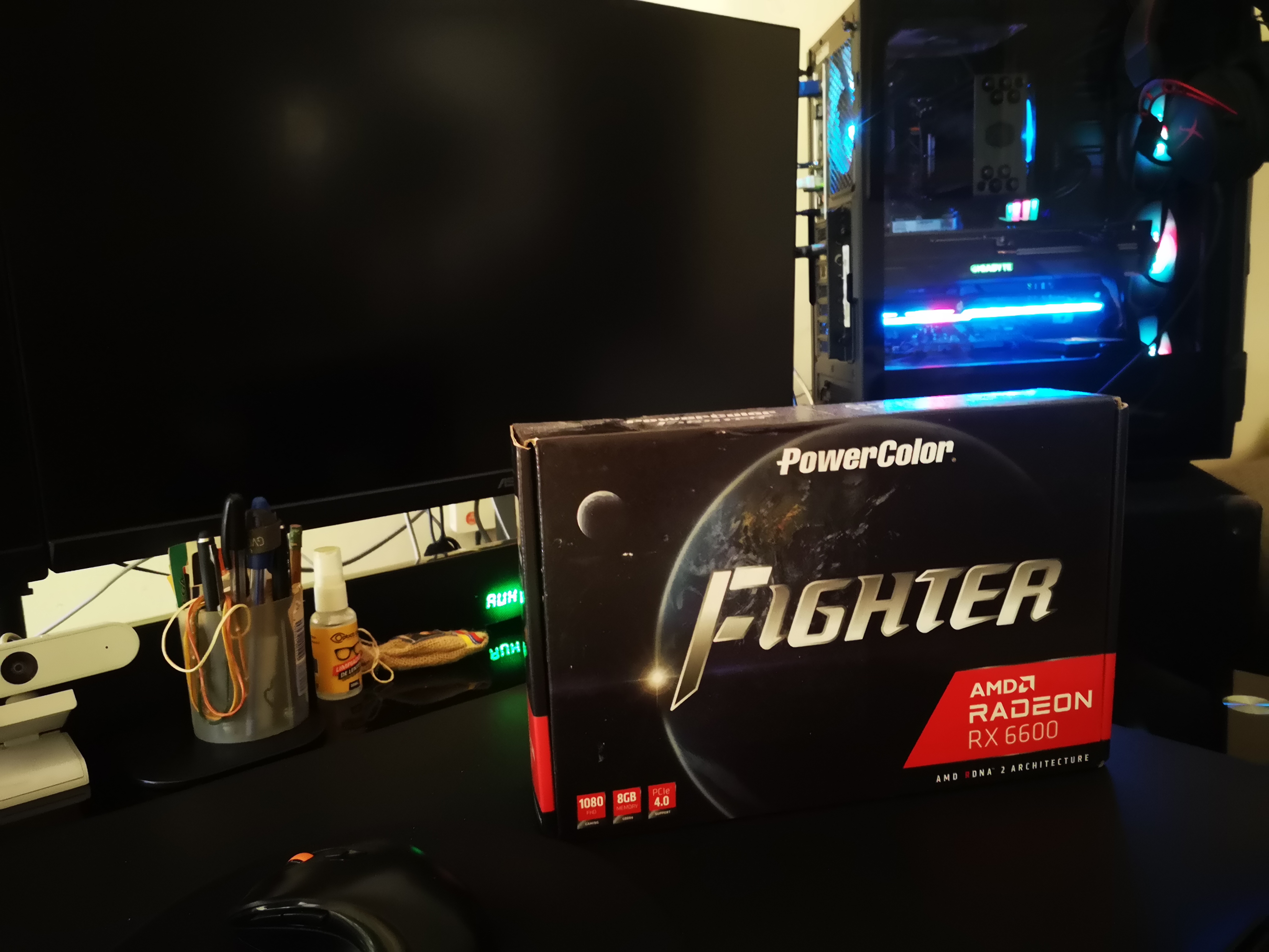 computadoras y laptops - Tarjeta Gráfica Radeon RX 6600