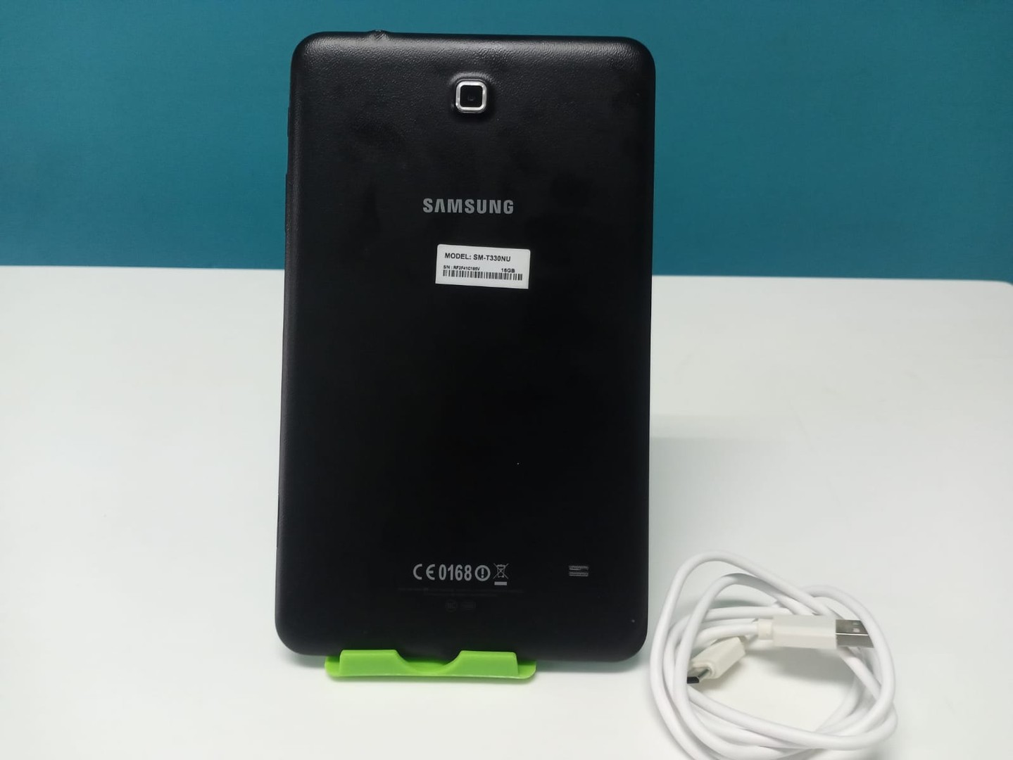 celulares y tabletas -    Tablet Samsung Galaxy Tab4, INCLUYE CABLE                    4