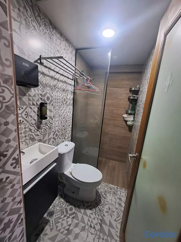 oficinas y locales comerciales - alquilo local 1er piso 50 mts en Julieta  3