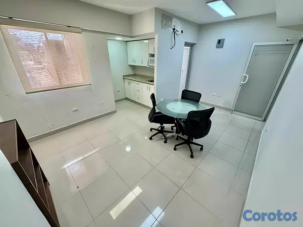 oficinas y locales comerciales - Oficina Comercial en Alquiler en Ensanche Julieta  5