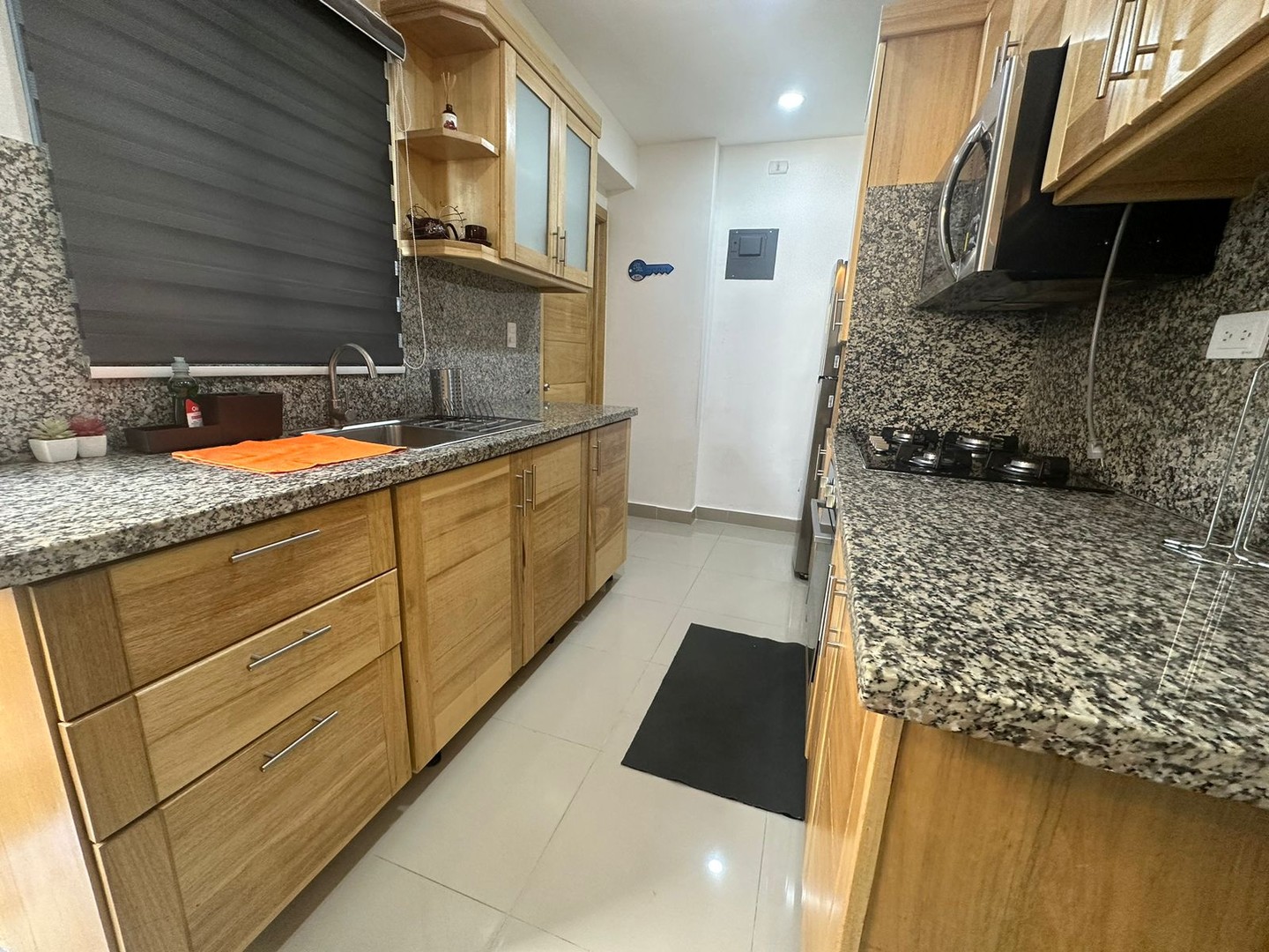 apartamentos - Vendo Independencia primer nivel klm 9 ,
 3