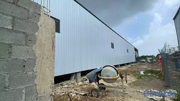 otros inmuebles - Alquilo Nave industrial en Autopista circunvalación 4