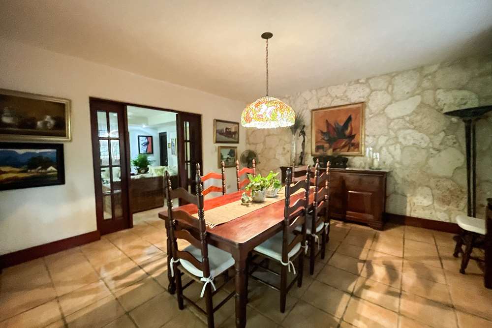 casas - Casa en venta en Arroyo Hondo 6