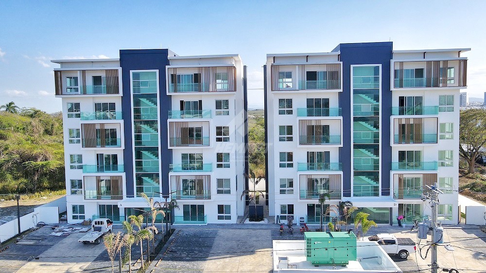 apartamentos - 1ER NIVEL CON 76 MTS2 PATIO PRIVADO Y GYM LOS LAURELES SANTIAGO  0