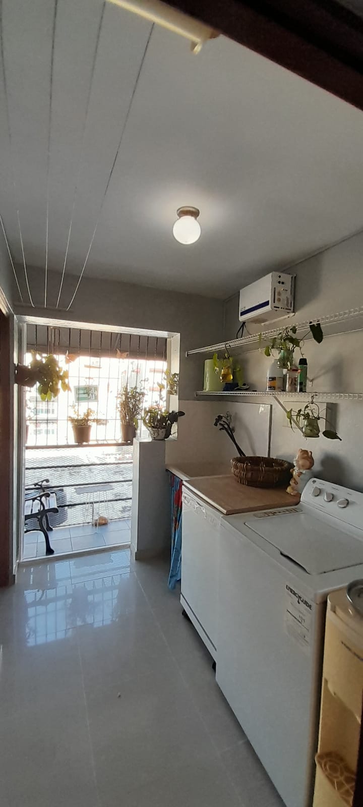 apartamentos - Apartamento 4to. Nivel con Terraza en Los Prados 1