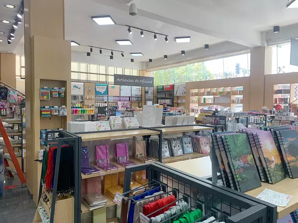 oficinas y locales comerciales - Local primer nivel Bella vista  4