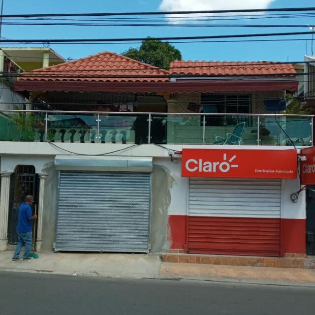 oficinas y locales comerciales - Alquilo local comercial excelente ubicación en San Cristóbal 