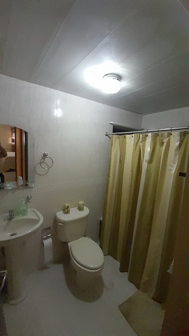 apartamentos - VENDO Apartamento en Evaristo Morales.
3er nivel. 2