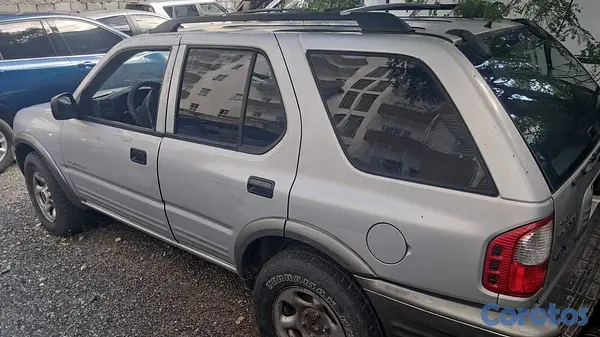 jeepetas y camionetas - IZUSU RODEO DE OPORTUNIDAD 1
