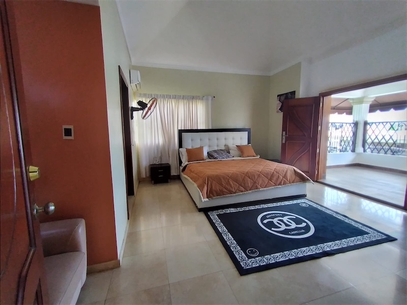 casas - Venta de casa en la autopista de san Isidro prado oriental Santo Domingo 4