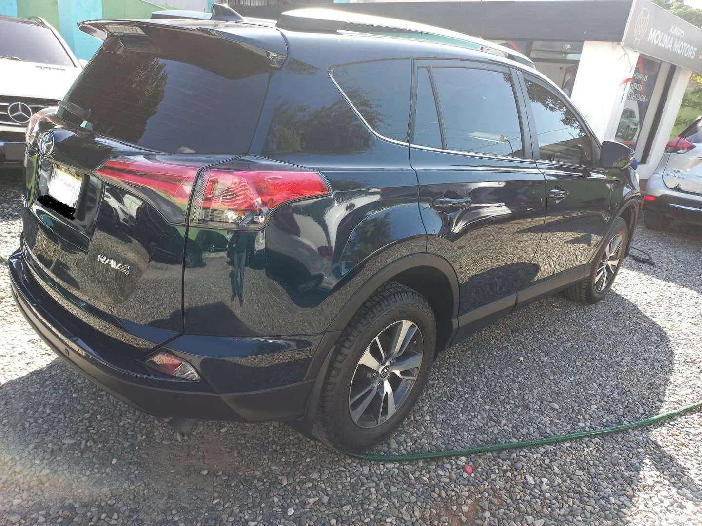 jeepetas y camionetas - TOYOTA RAV4 VERDE  2019 SOLO 62 MIL KMS