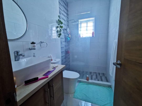 casas - Casa cómoda y funcional en un lugar tranquilo y seguro a 5 minutos de todo 6