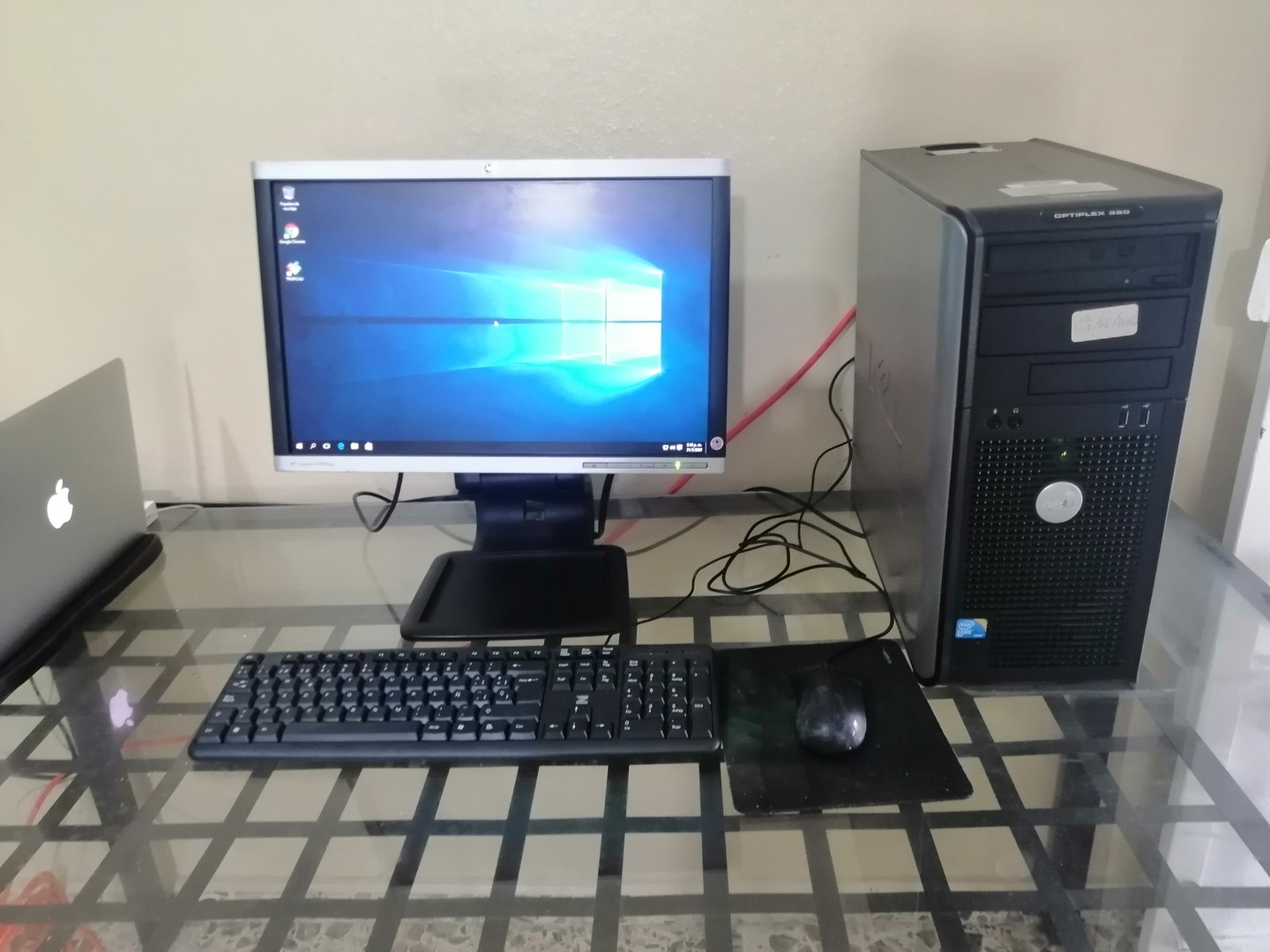 computadoras y laptops - Computadora de Mesa y Caja Registradora