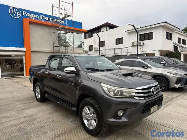 jeepetas y camionetas - Toyota Hilux SRV 2017 10
