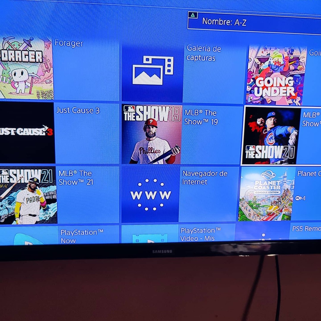 consolas y videojuegos - PS4 pro como nuevo + MLB 2021, the last of US 2 $23,499