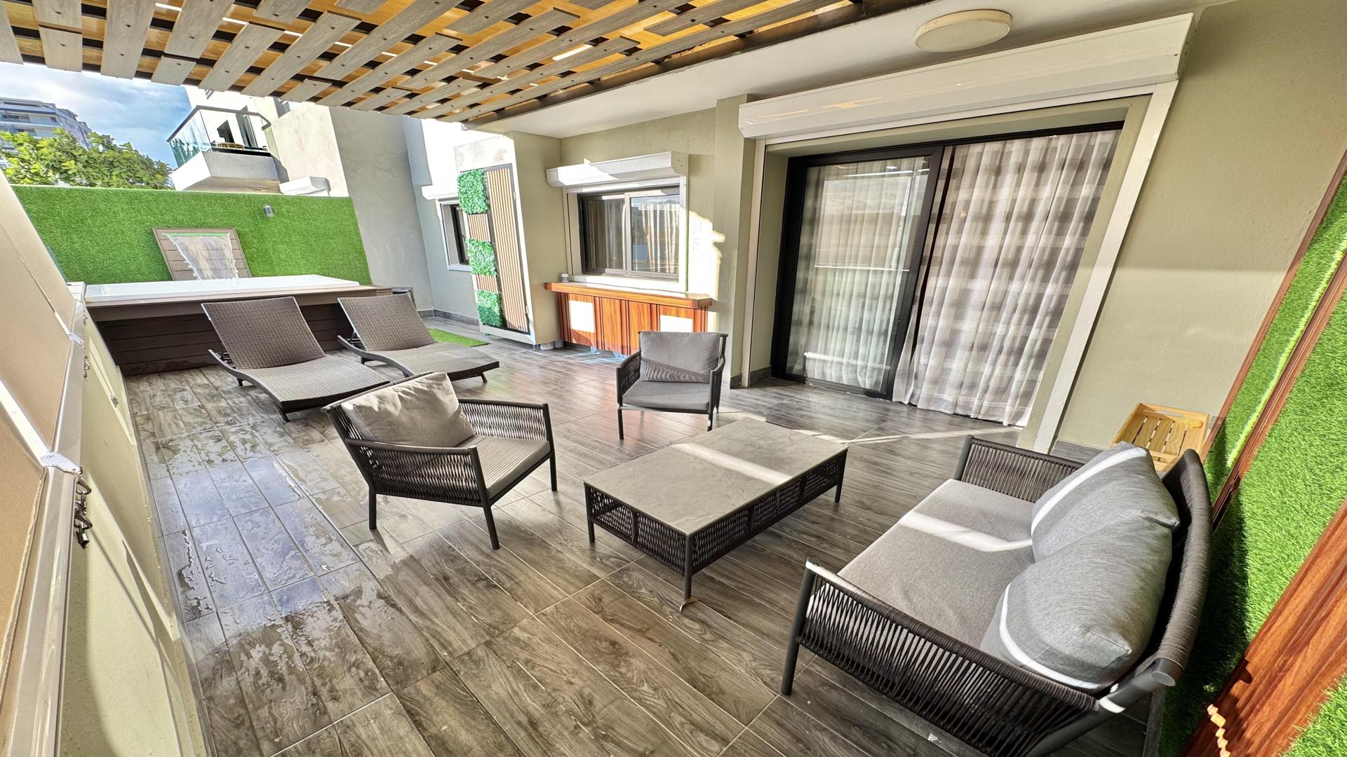 apartamentos - Apartamento Amuebmado en El Millón, 2da con Terraza 2