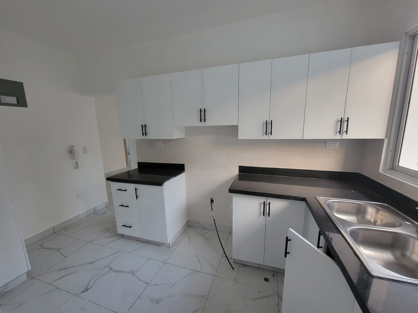 apartamentos - VENDO 1er piso a estrenar en La Agustina, cerca del Nacional Nuevo Código: PD147 4