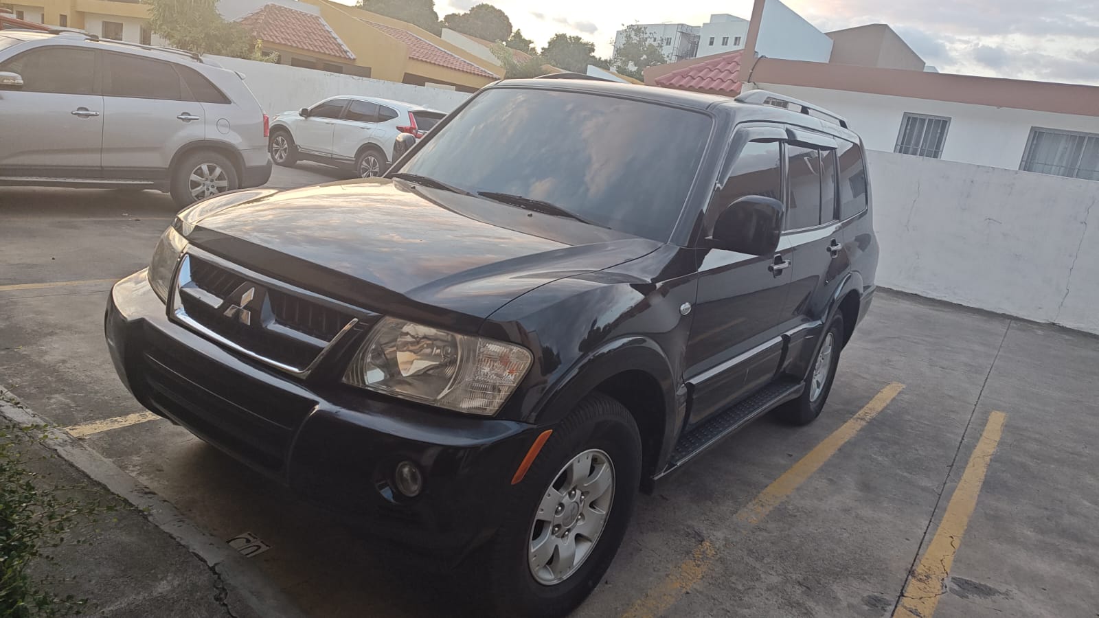 jeepetas y camionetas - mitsubishi montero 2004