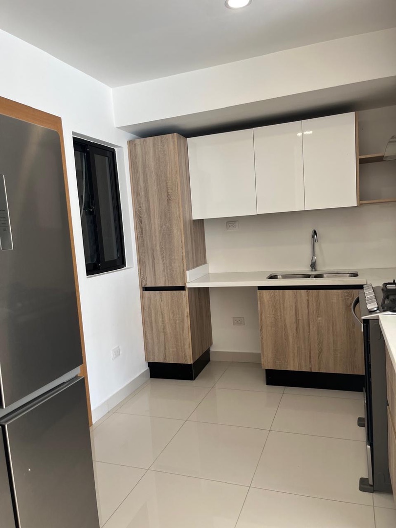 apartamentos - Alquiló bellla vista línea blanca dos hab 2.5 baños balcón dos parqueos servicio 8