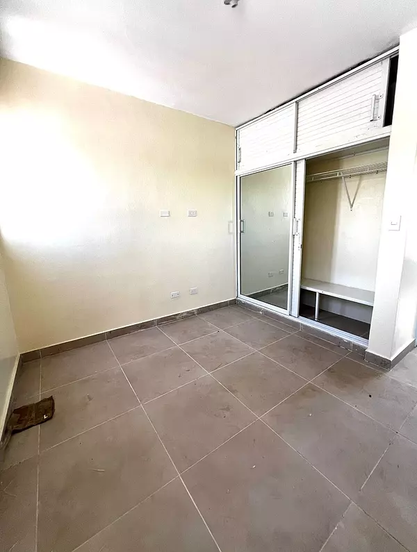 otros inmuebles - Gran Oportunidad de Inversion, Edificio de Aparta-Estudios  3