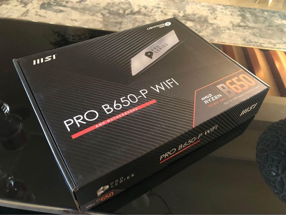 computadoras y laptops - OFERTA!! MSI PRO B650-P WiFi ProSeries Wi-Fi - SELLADO