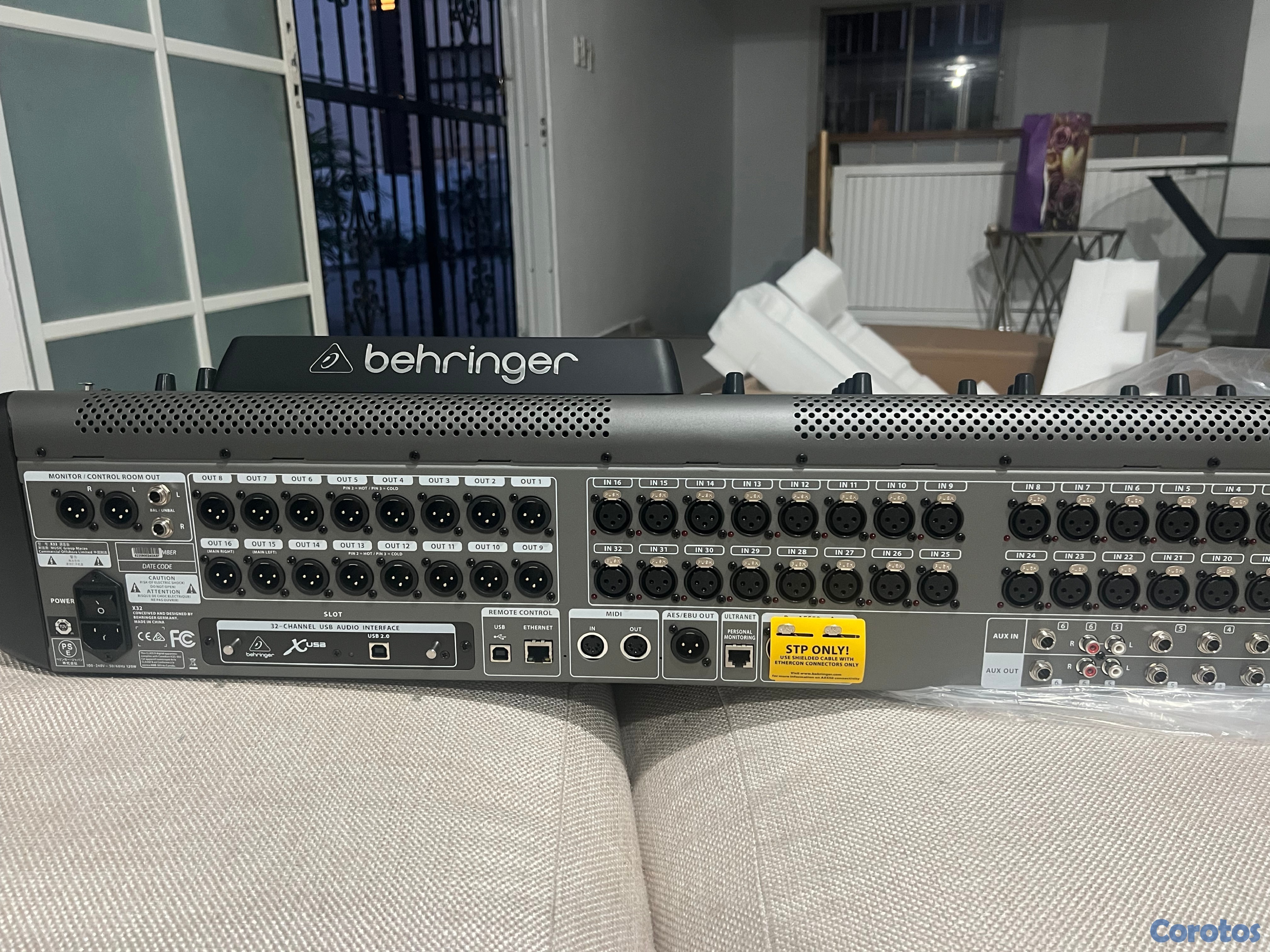 camaras y audio - NUEVA, vendo consola digital BEHRINGER X 32 (La full) 4