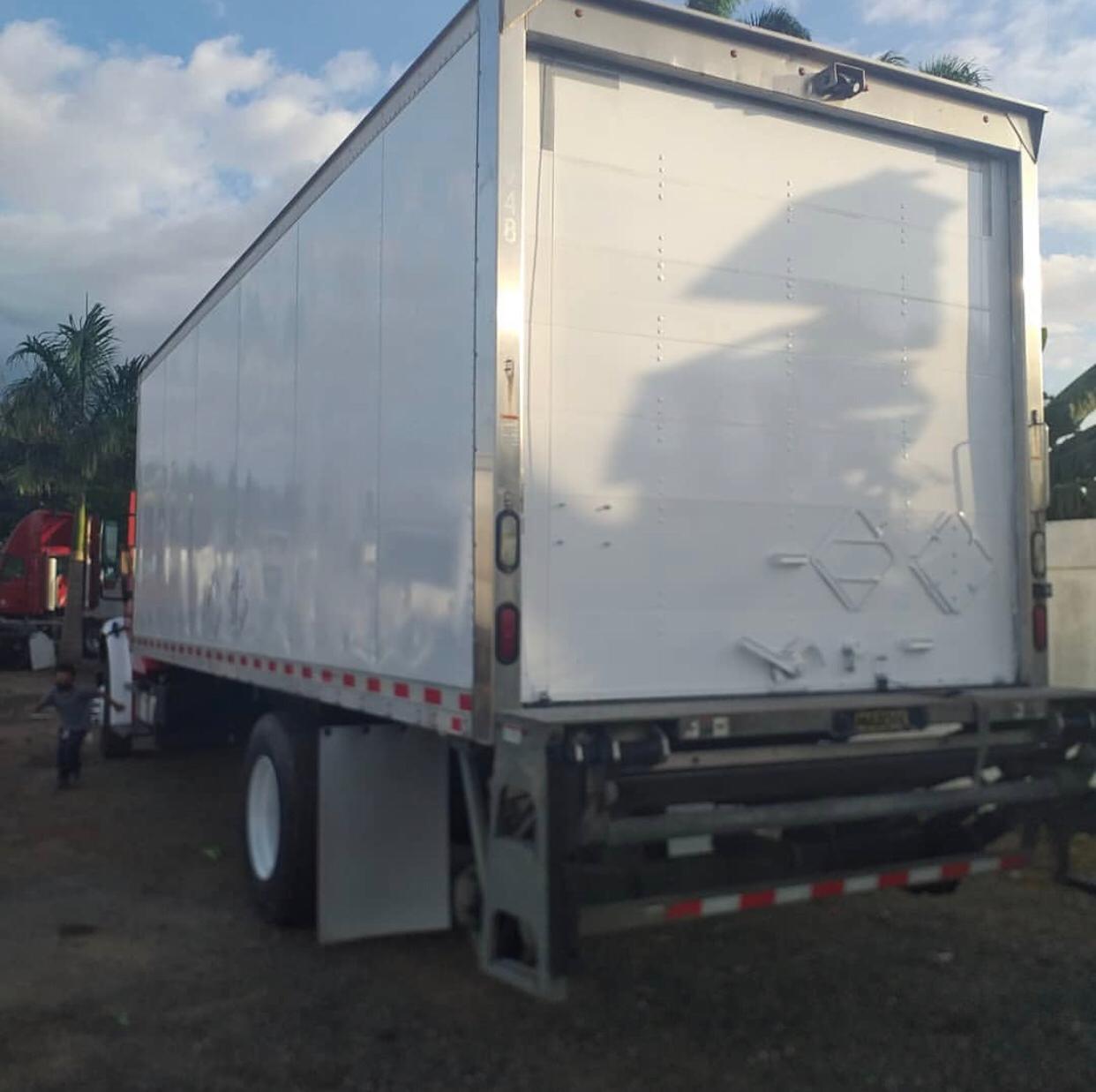 camiones y vehiculos pesados - Freightliner 2015