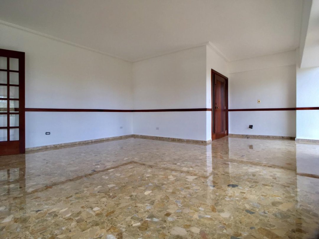 apartamentos - Majestuoso apartamento en la anacaona en alquiler 1