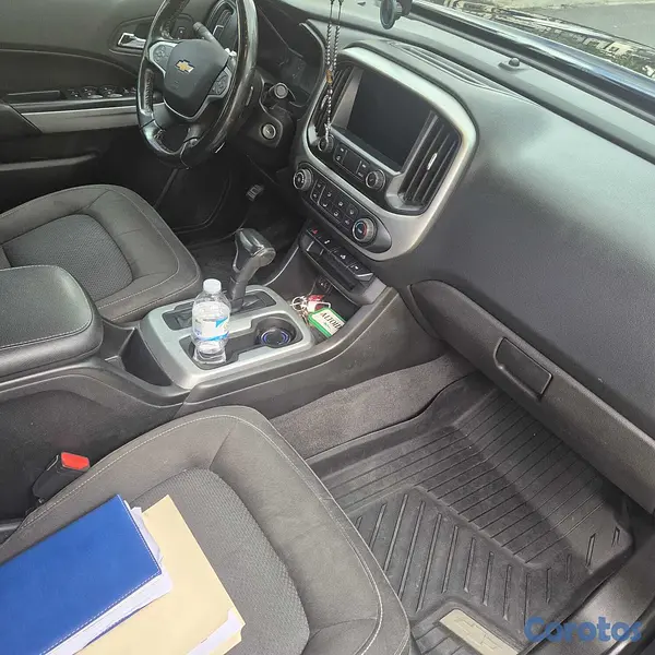 jeepetas y camionetas - VENDO CHEVROLET COLORADO LT 5