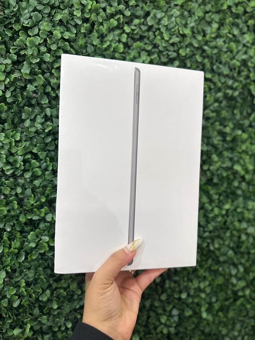 celulares y tabletas - IPAD 9NA GENERACION 256GB SELLADA-NUEVA SILVER Y SPACE GRAY  1