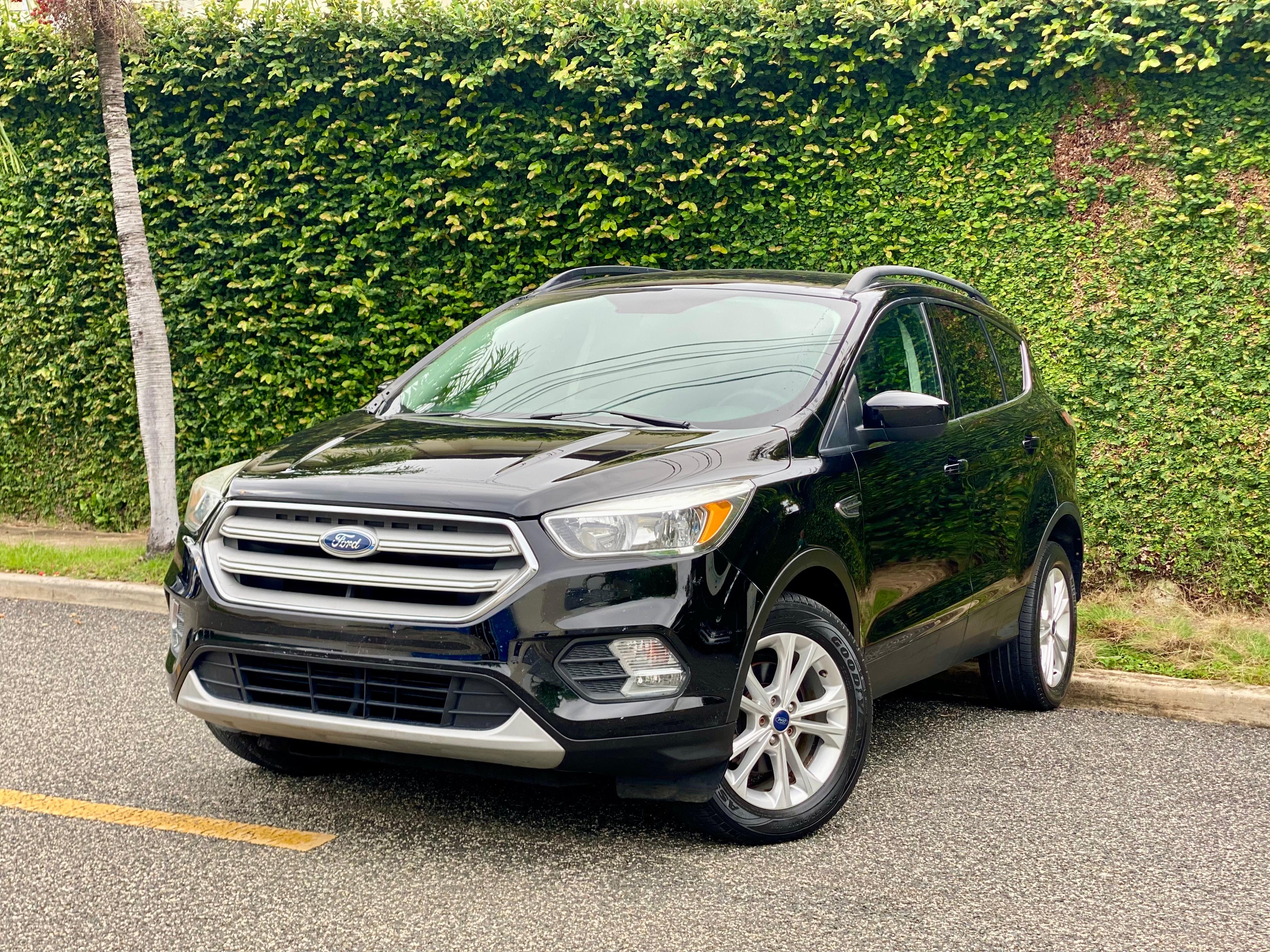 jeepetas y camionetas - FORD ESCAPE 2017