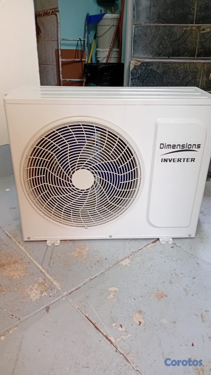 otros electronicos - Aire acondicionado, incluye control y braker incluido 1