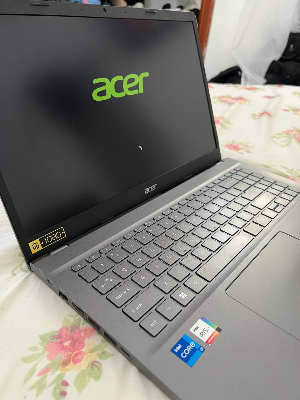 computadoras y laptops - Laptop Acer Aspire 5, i7 de 12va Generación 7