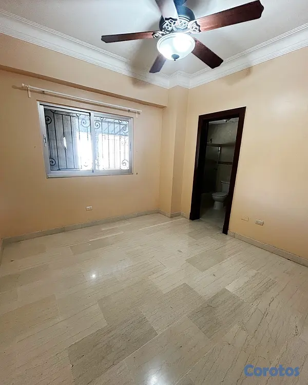 apartamentos - Exclusivo apartamento en Naco 2da con terraza  4
