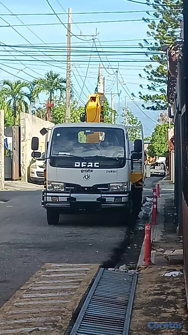 camiones y vehiculos pesados - GRUA AÑO 2022, MARCA DONGFENG 2