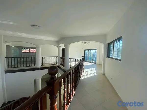 casas - casa amplia en residencial de puerto plata  14