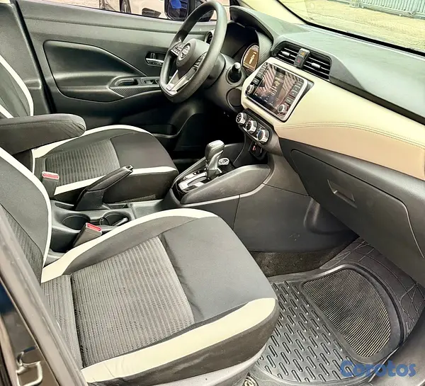 carros - Nissan Versa SV 2020 9