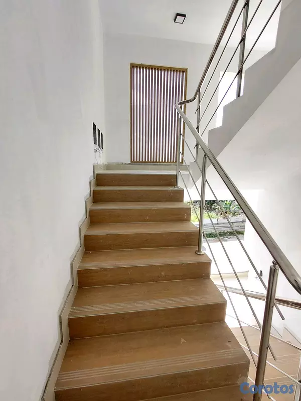apartamentos - Vendo Apartamento 1er piso con patio en Mirador del Oeste  3