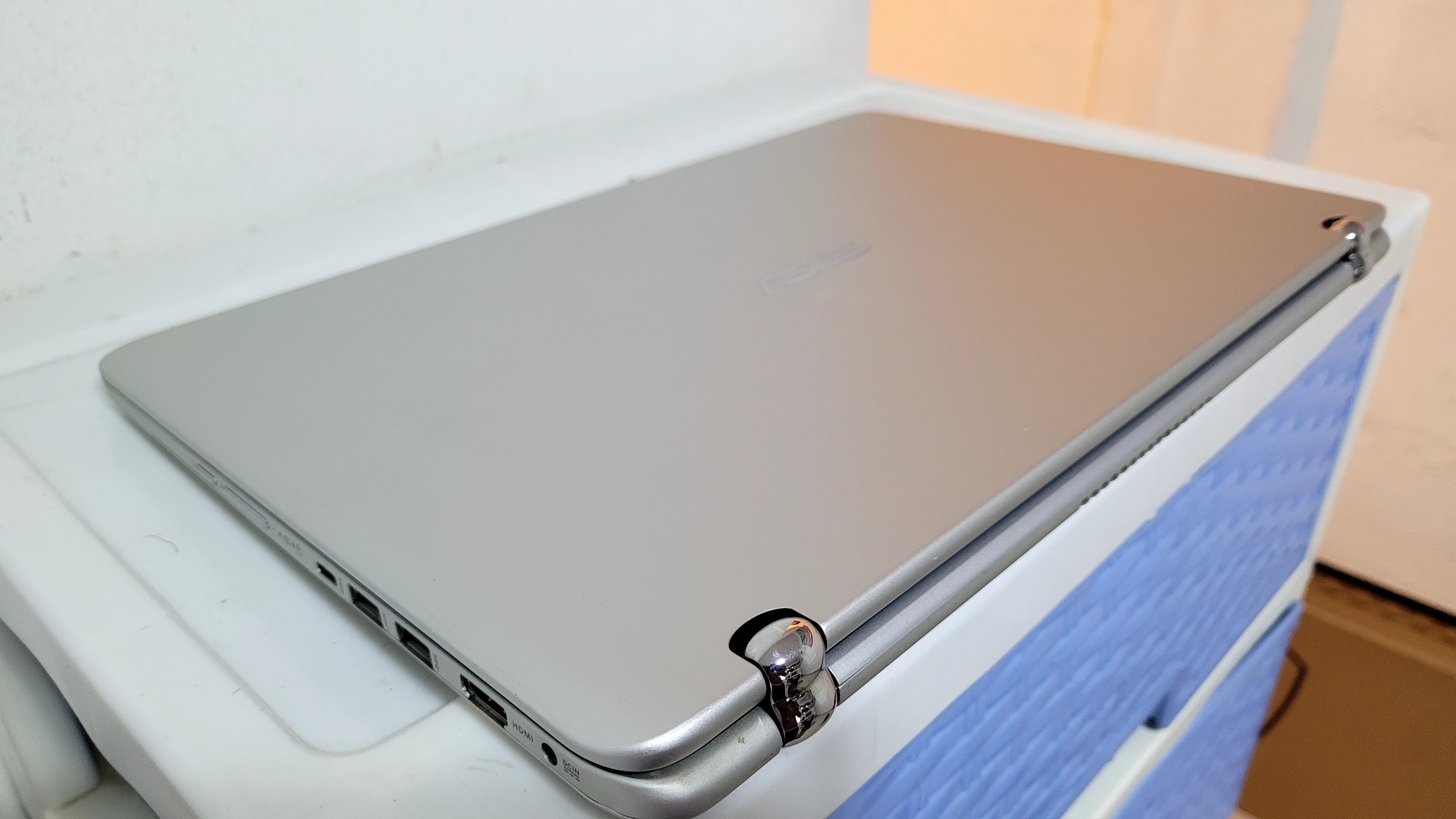 computadoras y laptops - Asus Touch 17 Pulg Core i7 7ma Gen Ram 16gb ddr4 Disco m2 512gb Full 2